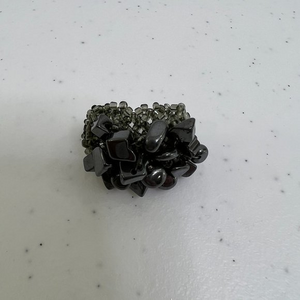 Beaded Ring Hematite Gray Black Weave‎ Cluster Gemstone Chips Shiny